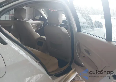 2012 BMW 328I из США, поврежденный, VIN WBA3A5G56CNP17502